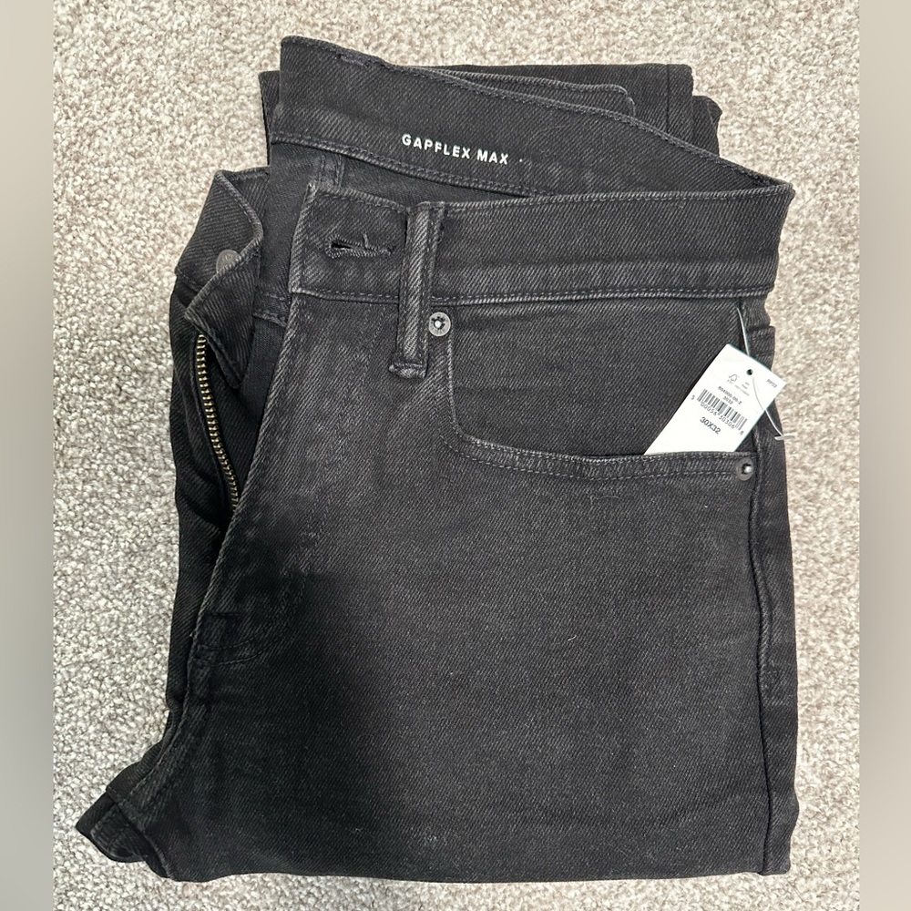 Men’s Gapflex max jeans. True black size 30/32